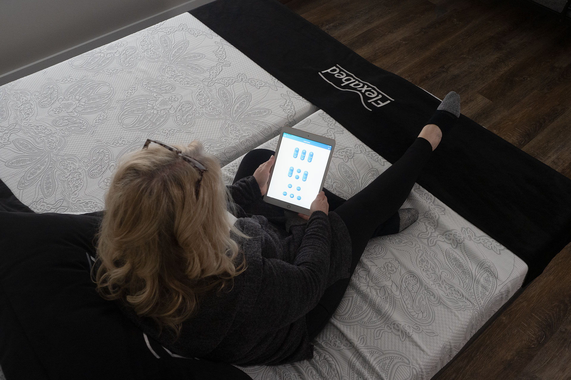 Las Vegas Flexabed Hi-Low adjustable hospital beds in split king from Electropedic