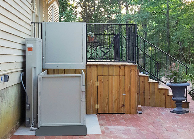 Vertical platform wheelchair lift with automatic folding safety ramp and non-slip platform in Las Vegas - ELECTROPEDIC